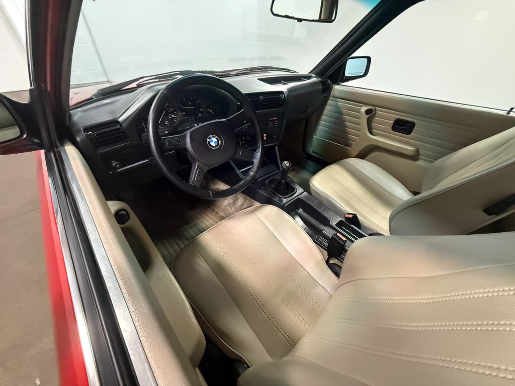 bmw 3 series 1986 WBAAB5402G9673154 image bmw 3 series 1986 WBAAB5402G9673154 image